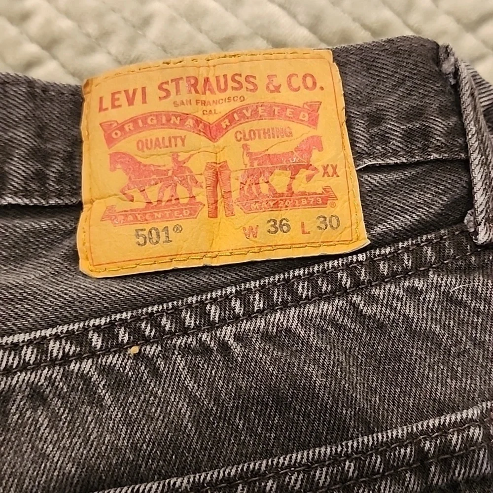 Levi's 501 36X30 black jeans